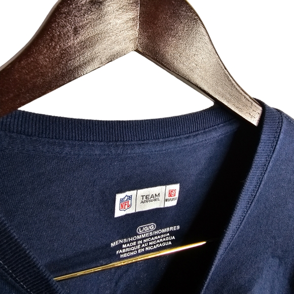 Denver Broncos NFL Football T Shirt. Perfect Condition! - Picture 4 of 6